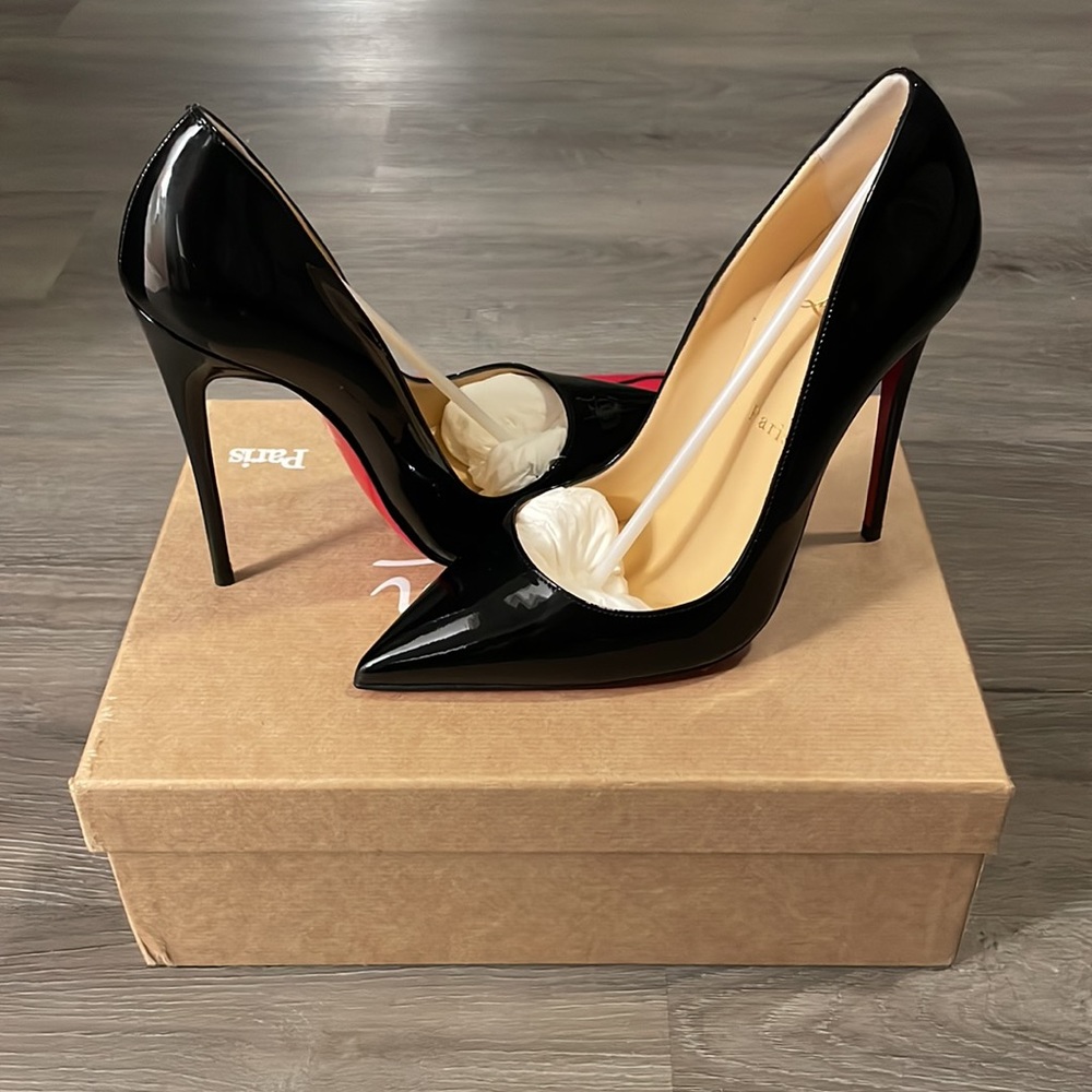 Christian Louboutin So Kate Patent Black Pumps